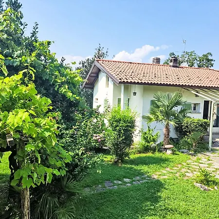 Bel Giardino By Interhome בית נופש Castelveccana